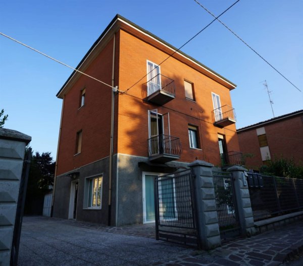 casa indipendente in vendita a Modena in zona Sant'Agnese
