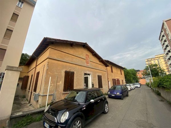 casa indipendente in vendita a Modena in zona Buon Pastore