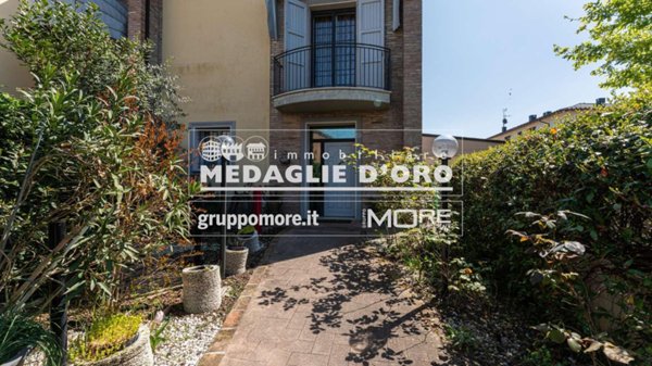 casa indipendente in vendita a Modena in zona Buon Pastore
