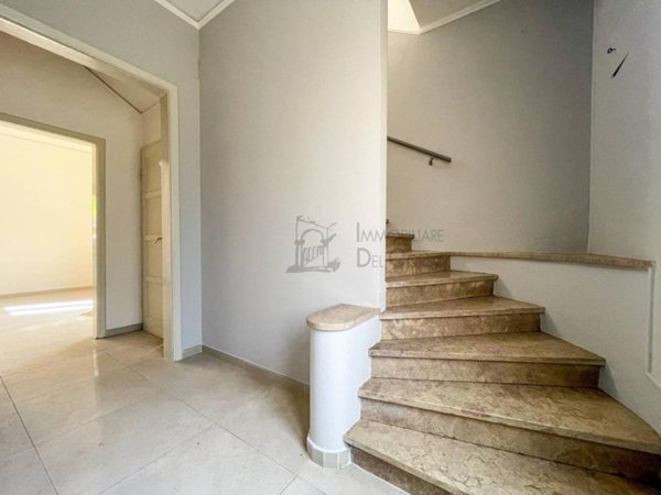 casa indipendente in vendita a Modena in zona Buon Pastore