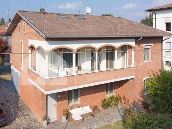 casa indipendente in vendita a Modena in zona Buon Pastore