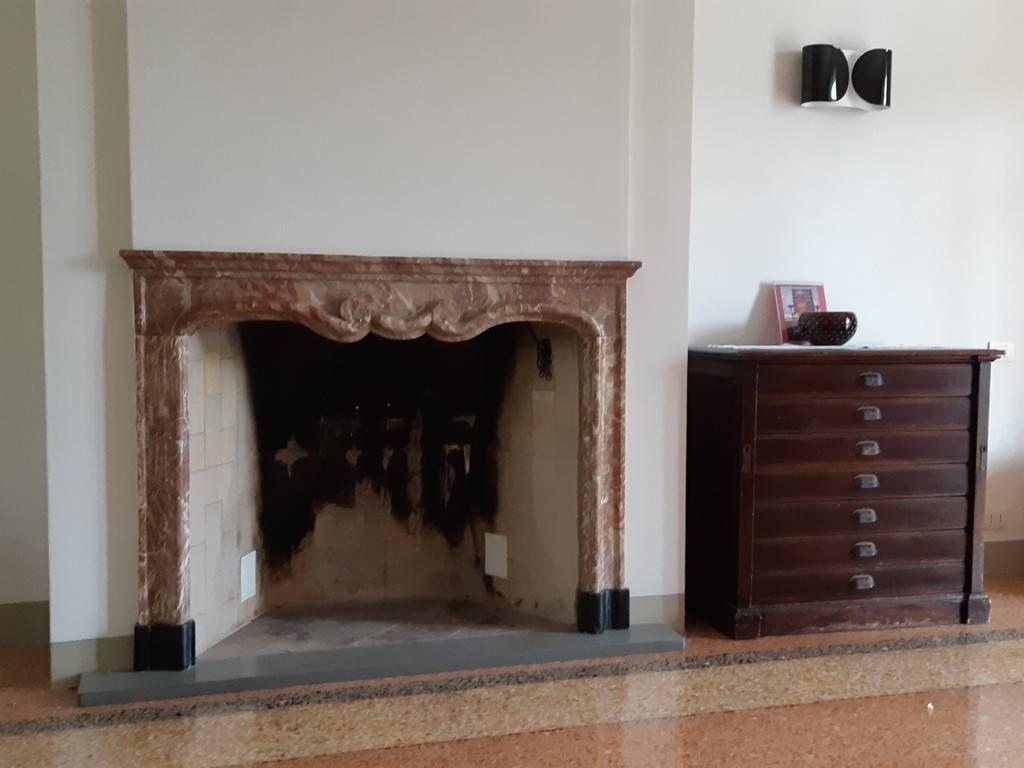 casa indipendente in vendita a Modena in zona Baggiovara