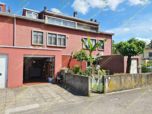 casa indipendente in vendita a Modena