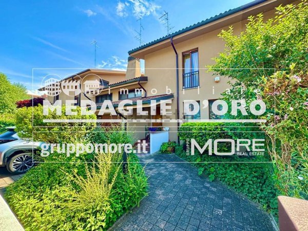 casa indipendente in vendita a Modena in zona San Lazzaro / Modena Est