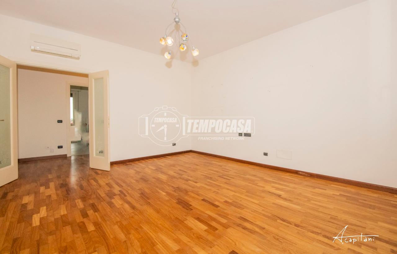 appartamento in vendita a Modena in zona Buon Pastore