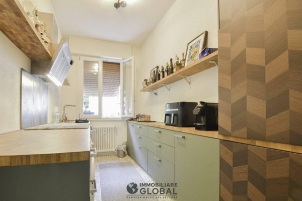 appartamento in vendita a Modena in zona San Lazzaro / Modena Est