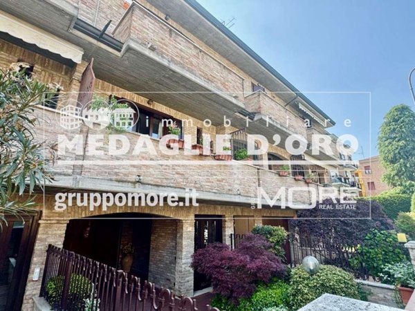 casa indipendente in vendita a Modena in zona Buon Pastore