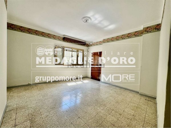 appartamento in vendita a Modena in zona Centro Storico