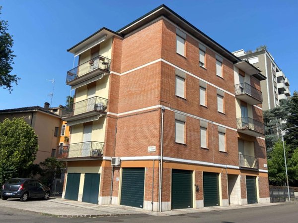 appartamento in vendita a Modena in zona Cittanova