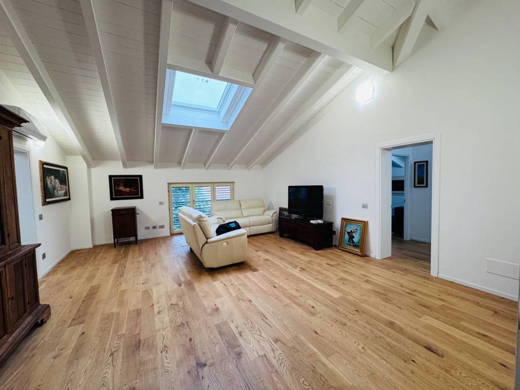 appartamento in vendita a Modena in zona San Faustino