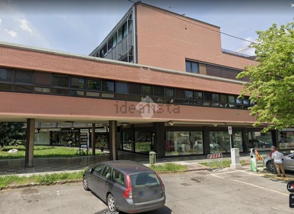 ufficio in vendita a Modena in zona Buon Pastore