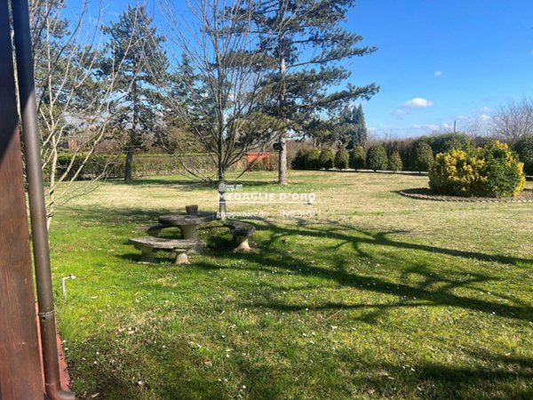 casa indipendente in vendita a Modena in zona Buon Pastore
