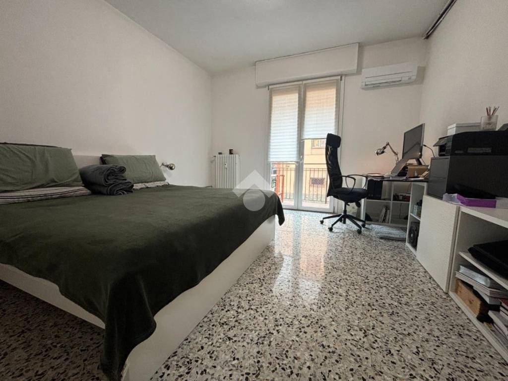 appartamento in vendita a Modena in zona Crocetta