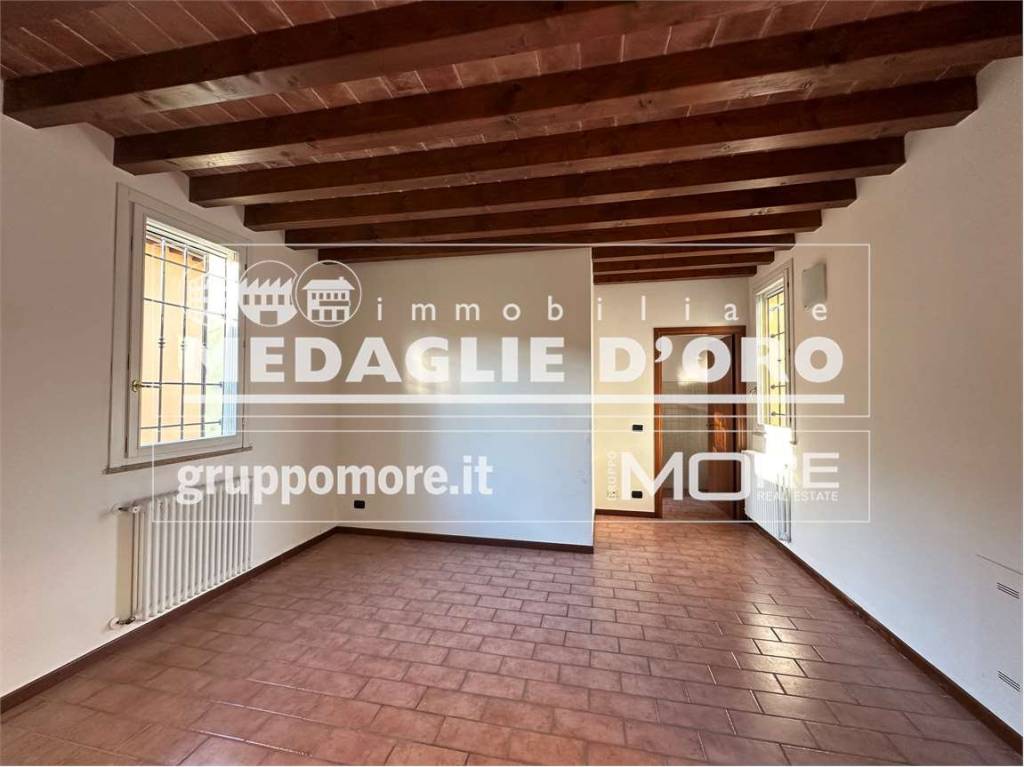 casa indipendente in vendita a Modena in zona San Damaso