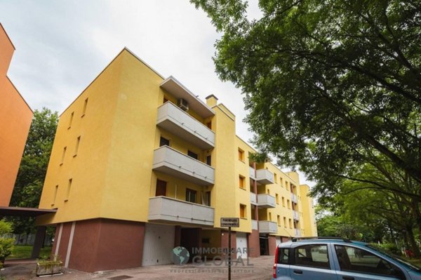 appartamento in vendita a Modena in zona Cognento
