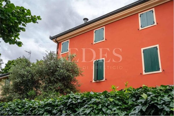 casa indipendente in vendita a Modena in zona Buon Pastore