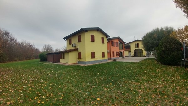 appartamento in vendita a Modena in zona Villanova