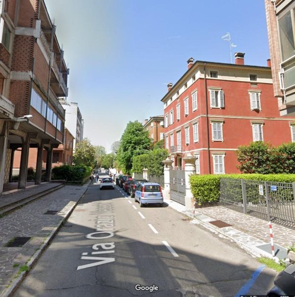 casa semindipendente in vendita a Modena in zona Centro Storico