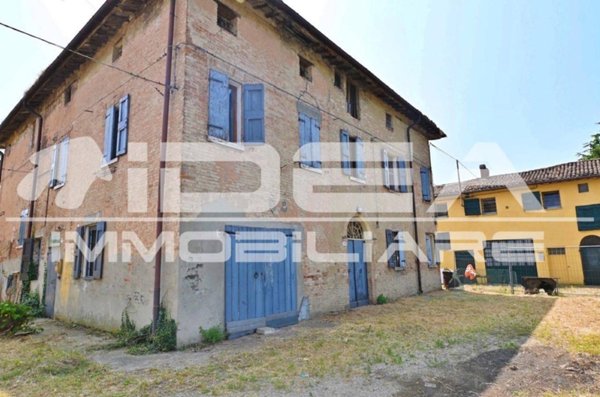 casa indipendente in vendita a Modena in zona San Lazzaro / Modena Est