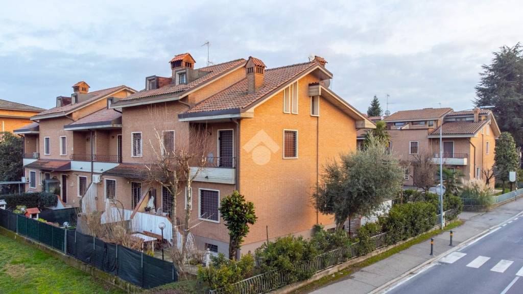casa indipendente in vendita a Modena in zona Cittanova