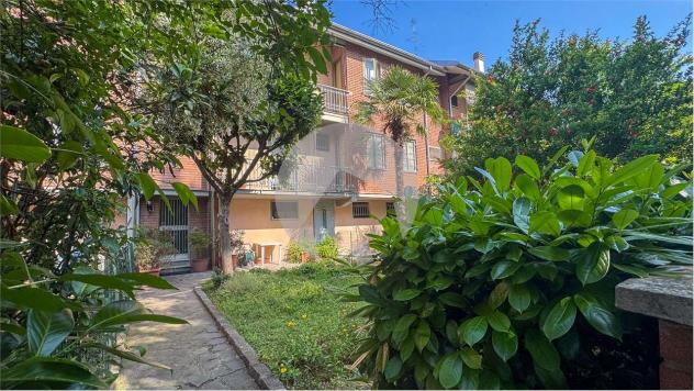 casa indipendente in vendita a Modena in zona Crocetta