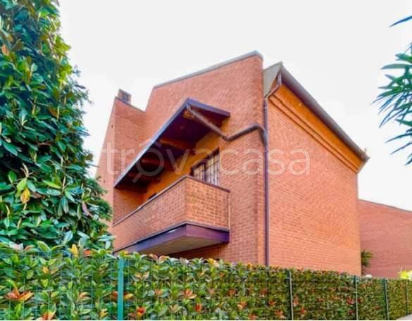 casa indipendente in vendita a Modena in zona Crocetta