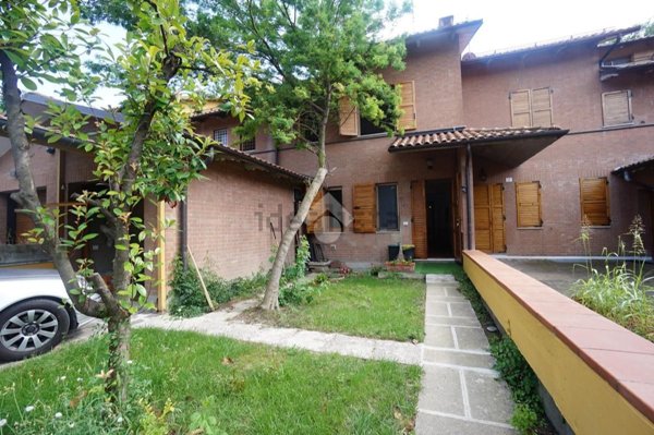 casa indipendente in vendita a Modena in zona Baggiovara