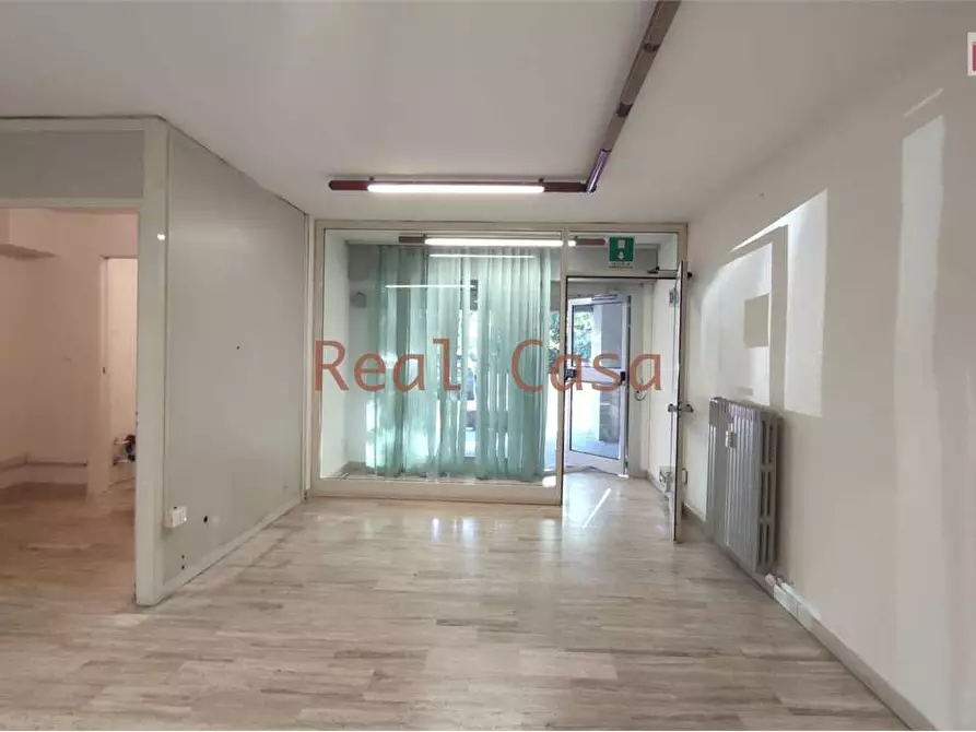 ufficio in vendita a Modena in zona Crocetta