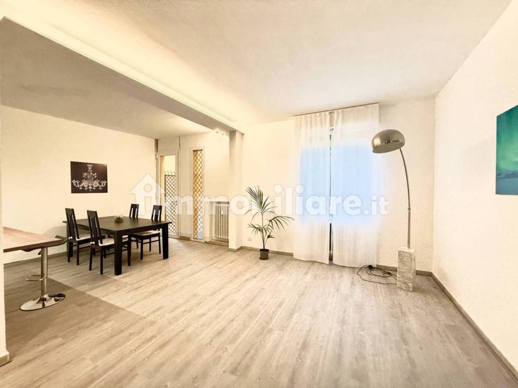 appartamento in vendita a Modena in zona Centro Storico