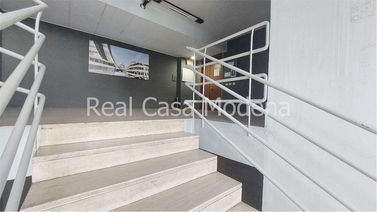 negozio in vendita a Modena in zona San Faustino