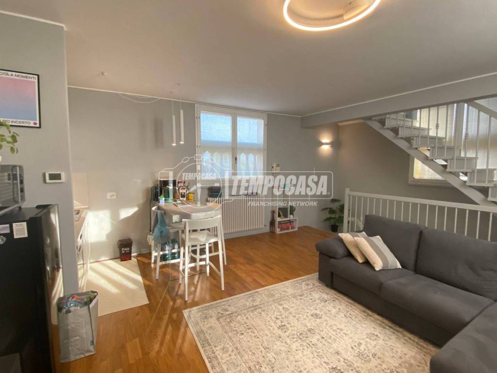 appartamento in vendita a Modena in zona Centro Storico