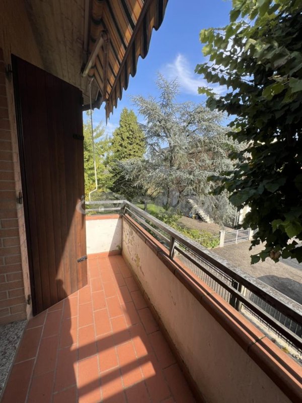 casa indipendente in vendita a Modena in zona Marzaglia