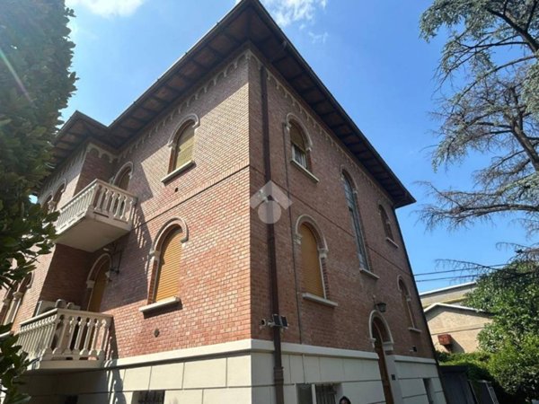 quadrivano in vendita a Modena in zona San Cataldo