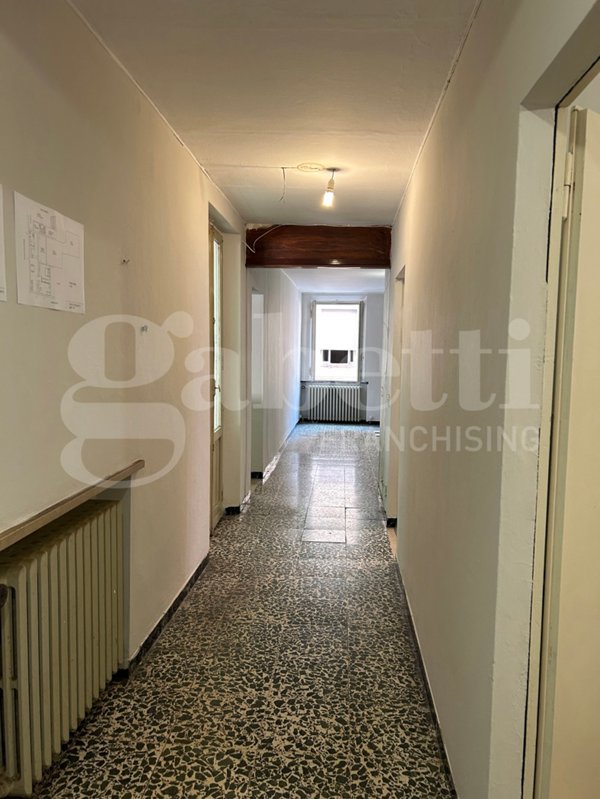 appartamento in vendita a Modena in zona Centro Storico