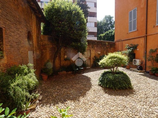 appartamento in vendita a Modena in zona Cognento