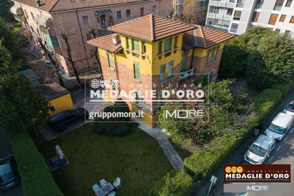 casa indipendente in vendita a Modena in zona Sant'Agnese