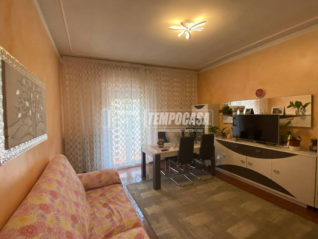 appartamento in vendita a Modena in zona Centro Storico