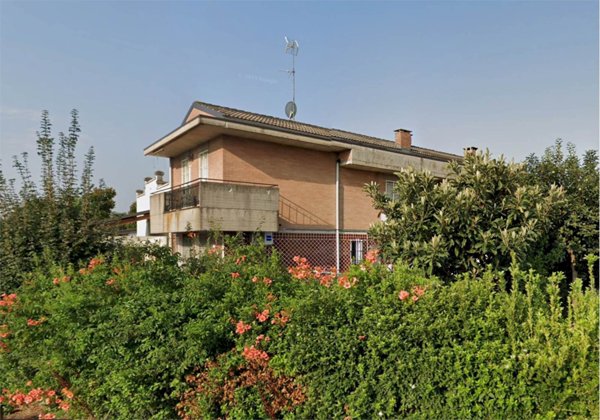 casa indipendente in vendita a Modena