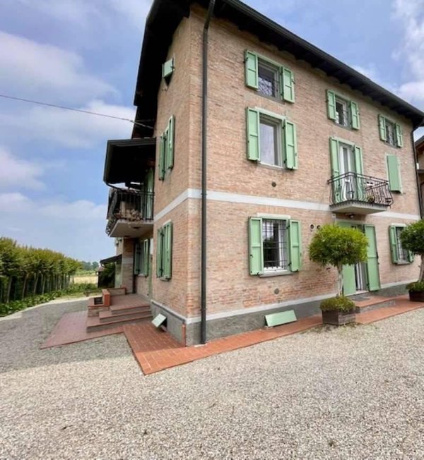 casa indipendente in vendita a Modena in zona Baggiovara