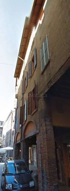 appartamento in vendita a Modena in zona Centro Storico
