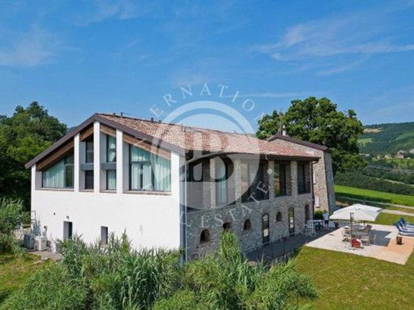 casa indipendente in vendita a Modena in zona San Faustino