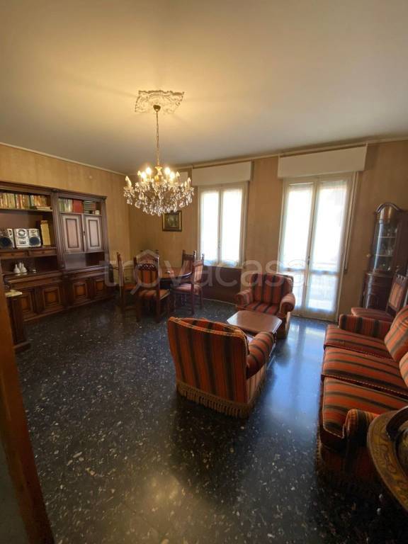 appartamento in vendita a Modena in zona San Lazzaro / Modena Est