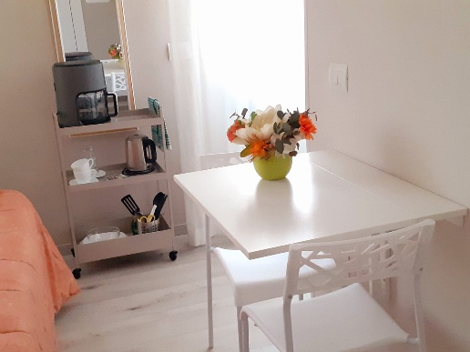 appartamento in vendita a Modena in zona Madonnina / Quattro Ville