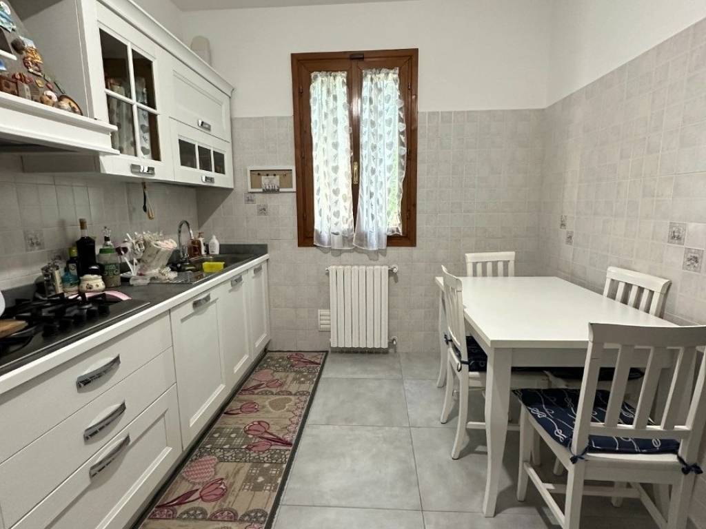 appartamento in vendita a Modena in zona Lesignana