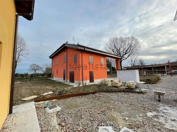 casa indipendente in vendita a Modena in zona Baggiovara