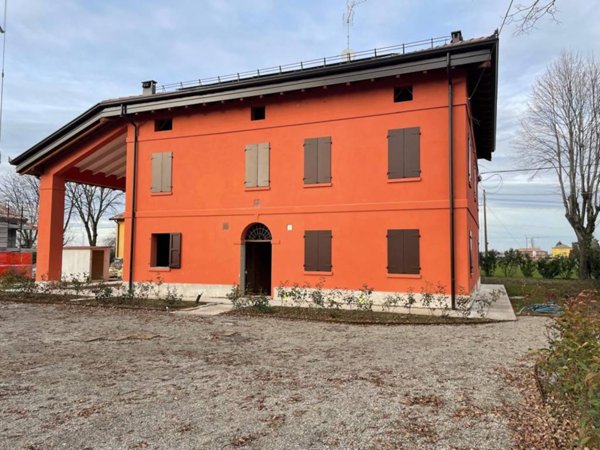casa indipendente in vendita a Modena in zona Baggiovara