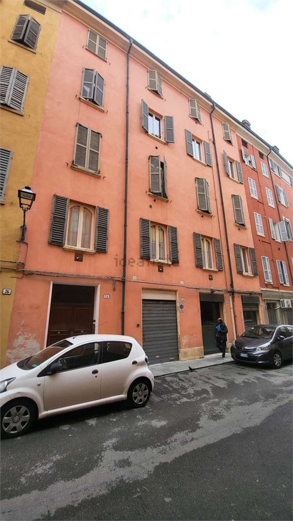 appartamento in vendita a Modena in zona Centro Storico