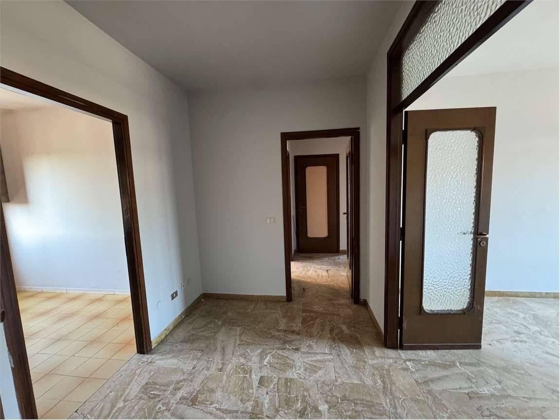 appartamento in vendita a Modena in zona Centro Storico
