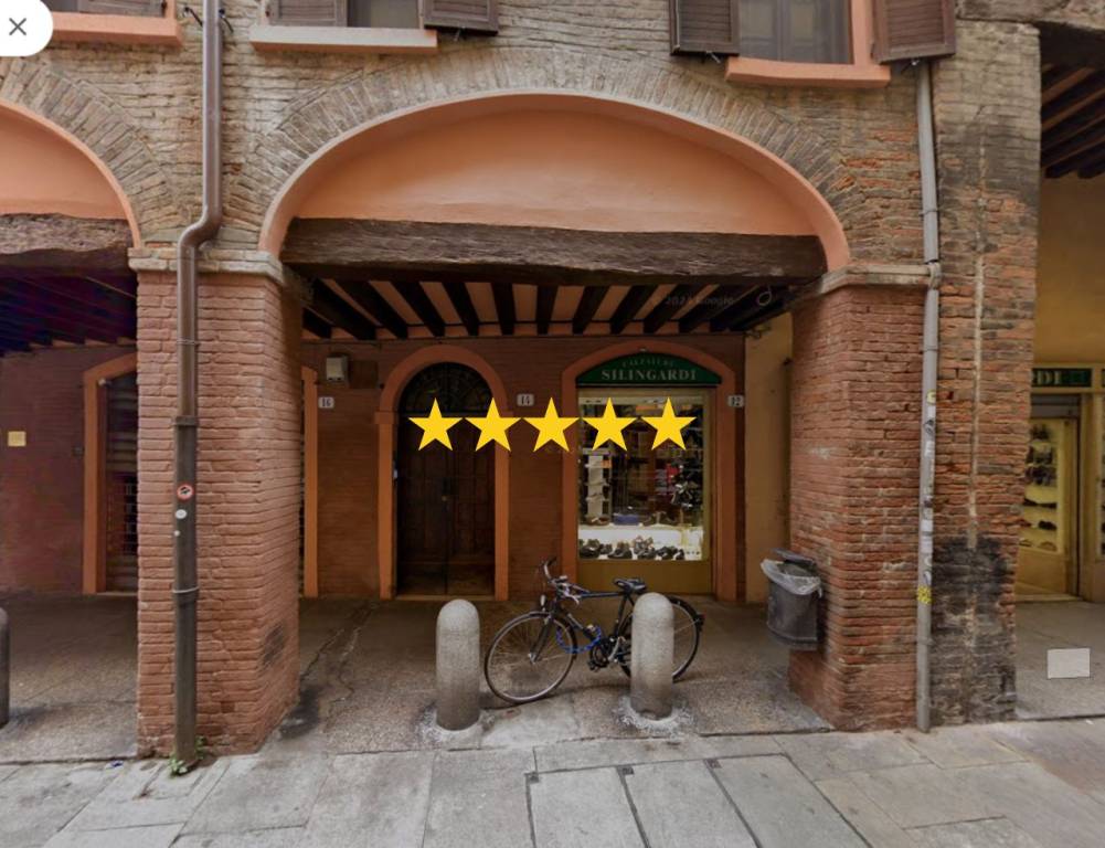 appartamento in vendita a Modena in zona Centro Storico