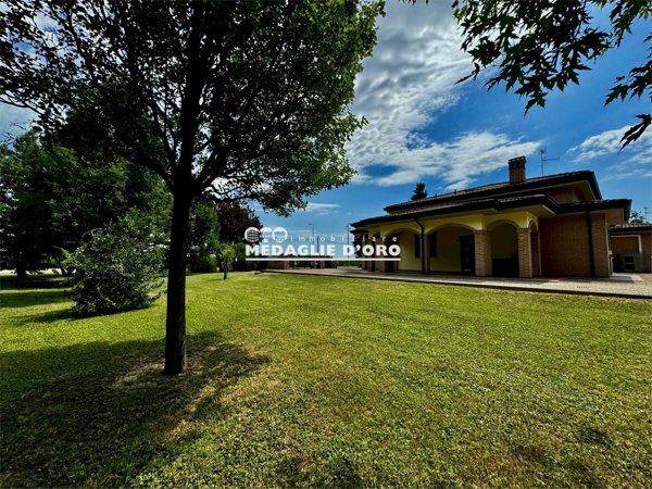 appartamento in vendita a Modena in zona Ganaceto